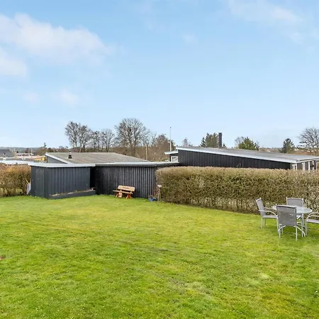 Aloisia - 300m From The Sea By Interhome